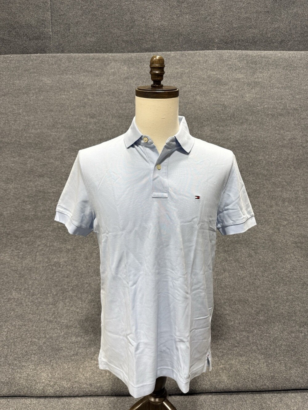 Tommy Hilfiger Custom Fit Polo Shirt Men’s Medium Light Blue Cotton Logo NWT